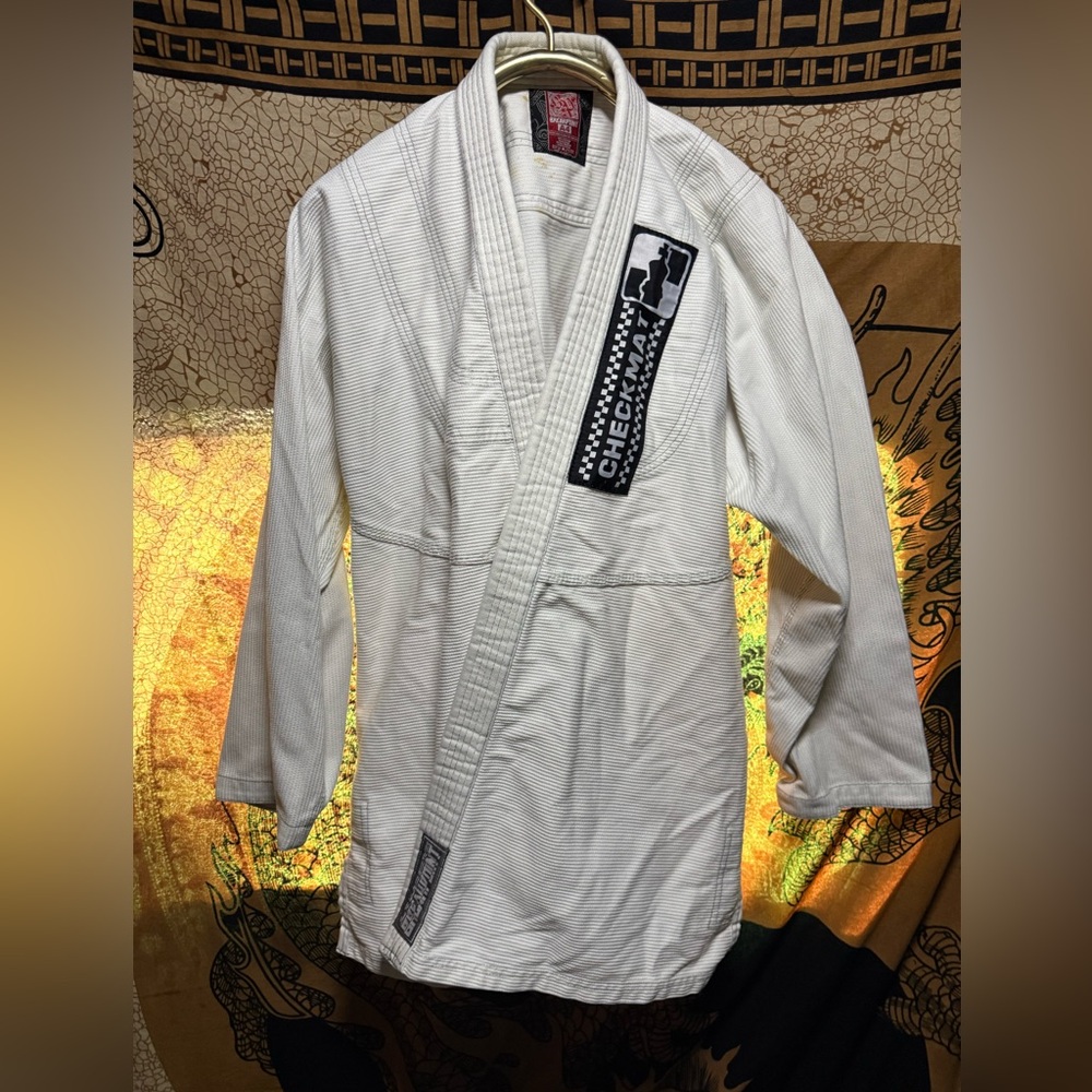 White breakpoint Checkmat Jiu-Jitsu Gi Top A4
